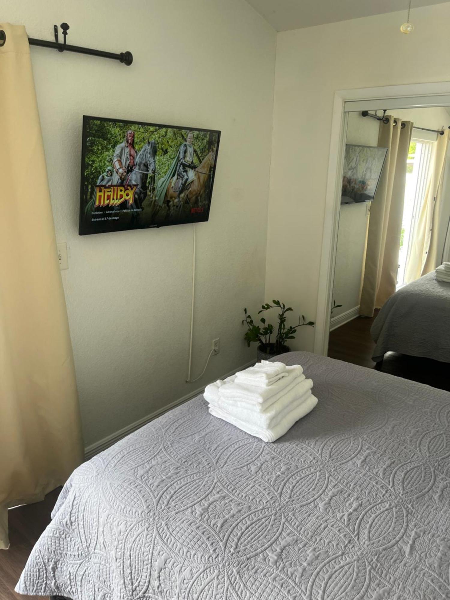 Habitacion Luminosa Y Acogedora. Голливуд Экстерьер фото